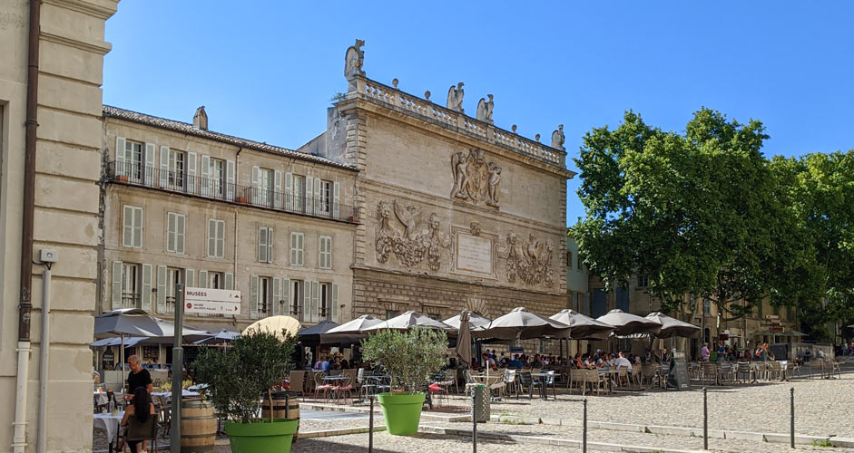 Rahapaja Avignon