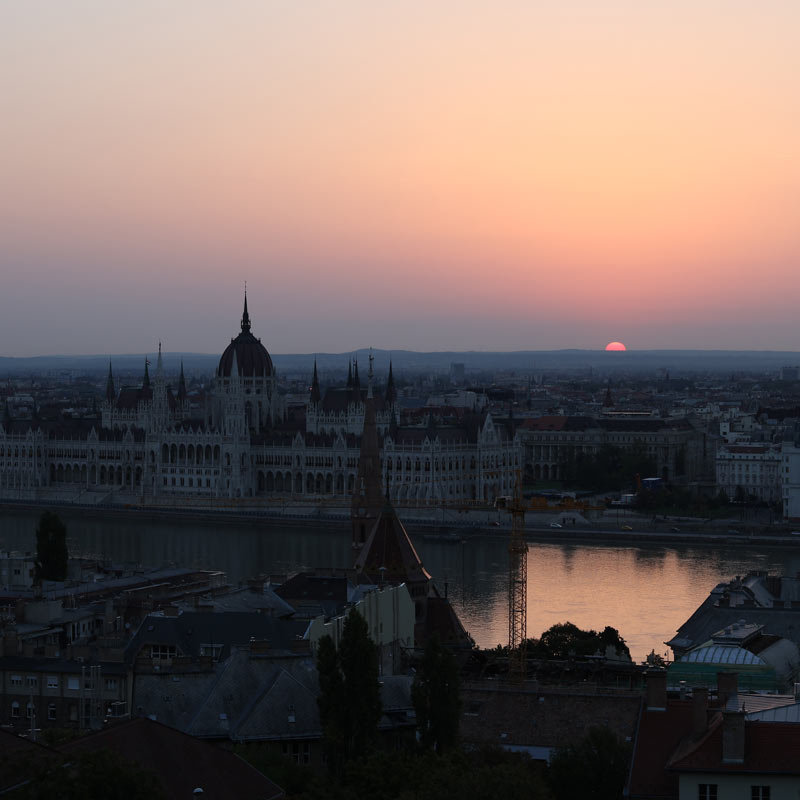 Budapest auringonnousu