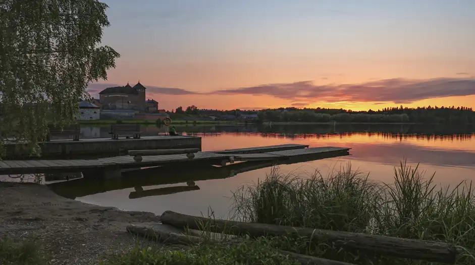 Auringonlasku Hämeenlinna